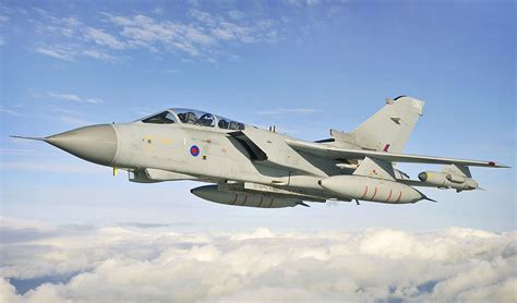 Panavia Tornado - Wikipedia