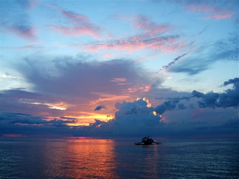 Asisbiz Sunset Philippines Mindoro White Beach 07