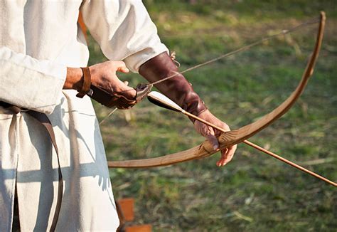fashioned bow  arrow stock  pictures royalty