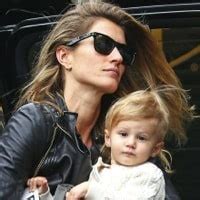 Gisele Bundchen and daughter Vivian Brady at Chanel photoshoot t - Growing Your Baby