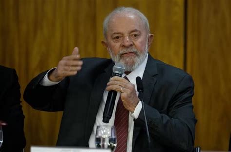 Lula Cancela Viagem R Ssia Por Orienta O M Dica Ap S Sofrer Acidente