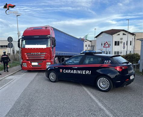 Pietradefusi Guida Un Tir Dopo Aver Assunto Droga Arrestato Dai