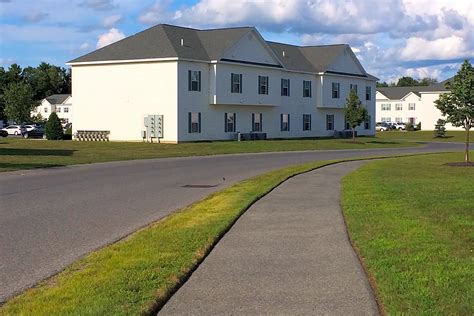 Bluebird Village Townhouses And Apartments 284 Fort Edward Rd South