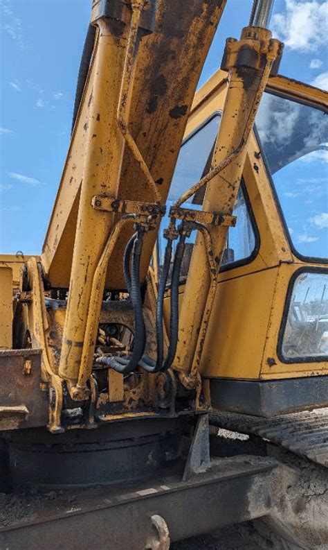 Komatsu Pc200lc Construction Excavators For Sale Tractor Zoom