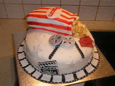 Nicky's Cakes: Cinema Cake