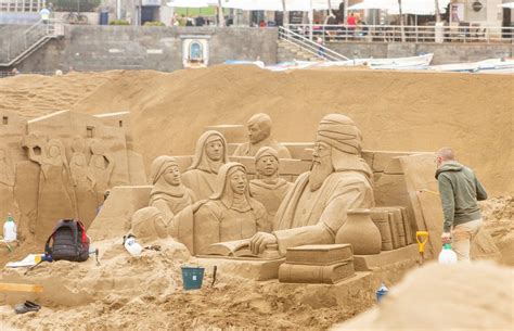 31 Amazing Sandcastle Sculptures That Are Absolutely Awesome