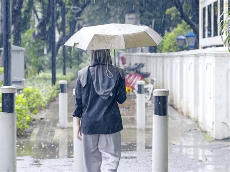 Cara Mencegah Banjir pada Musim Hujan || Jakarta Smart City