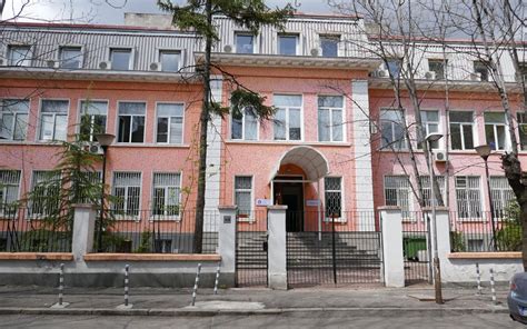 Нова сграда за гимназията | Uwekind International School