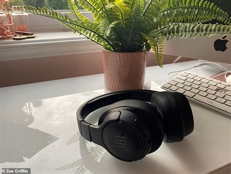 DailyMail Tests The 100 JBL Tune 760 NC Over Ear Headphones And