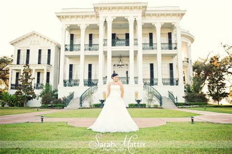 Zaida's Bridal session { New Orleans wedding photographer } Nottoway ...