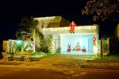 Pin Em Fachadas De Casas E Lojas Decoradas Natal