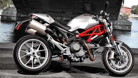 2009 Ducati Monster 1100 First Impressions