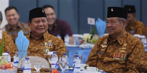 Prabowo Sby Satu Meja