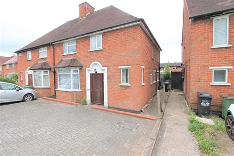 Aylestone Lane Wigston Leicester Le18 3 Bed Semi Detached House £