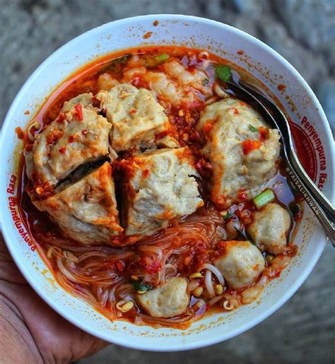 Bakso Urat Dengan Tekstur Isian Daging Yang Padat Ini Memang Mantap