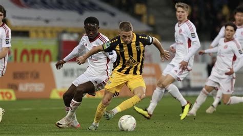 Alemannia Aachen K Mpft Sich Zum Sieg Gegen D Sseldorf Ii Aachener