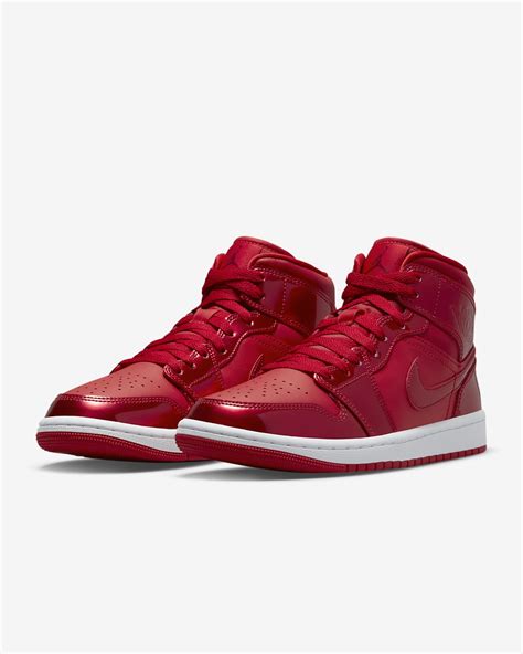 Air Jordan 1 Mid Se Womens Shoe Nike Hr