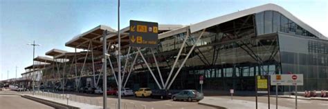 Parking in Zaragoza Airport