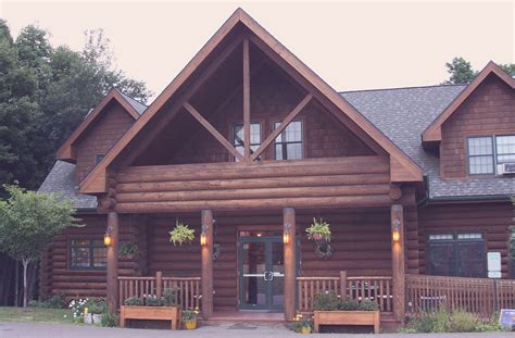 The Stunning Log Cabin Combines The Rustic Charm Of The Poconos With