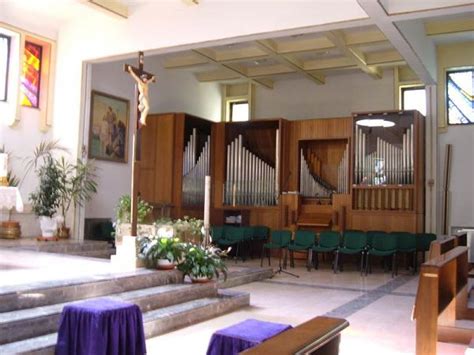 Chiesa Di Santa Giulia Billiart Roma