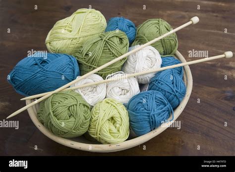 Basket Wool Knitting Needles Stock Photo Alamy