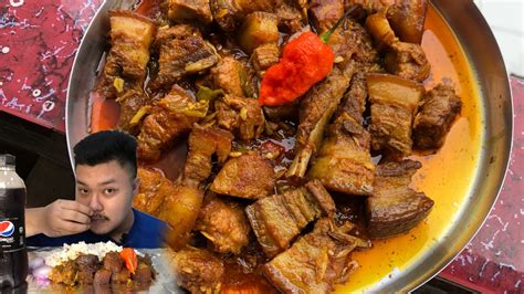 Pork Fry And King Chilli Oma Fhaja Bodo Eating Show Youtube