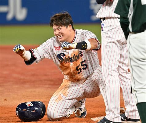 ヤクルト・村上 執念の内野安打を高津監督に「ムネのスクイズ」といじられるも、笑顔野球デイリースポーツ Online