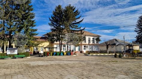 БТА :: В спокойна обстановка и навреме започна изборният ден в ...
