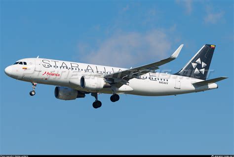 N454AV Avianca Airbus A320 214 WL Photo By Matteo Lamberts ID