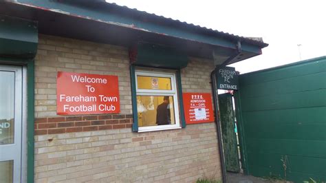 The Wycombe Wanderer: Fareham Town - Cams Alders Stadium