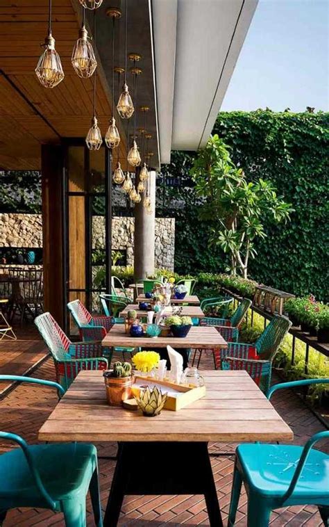 Modern restaurant decoration – the Lemongrass restaurant in Indonesia