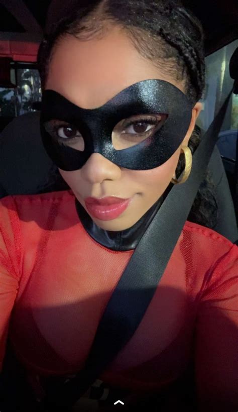 Tiktok Instagram Teala Dunn Tlyteala Nude Photo
