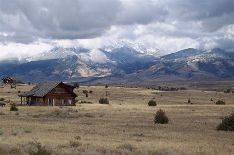 Unforgettable Activities in Paradise Valley Montana - Montana Homestead ...