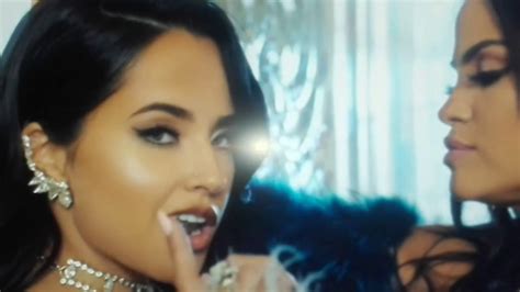 Becky G Nati Natasha Sin Pijama Vídeo Oficial Youtube