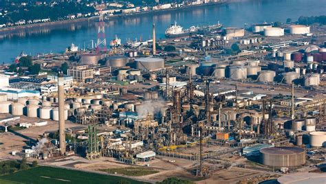 ExxonMobil réduit ses activités à la plateforme pétrochimique de Port