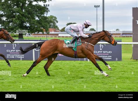 Racing Handicap Thirsk Racecourse Hi Res Stock Photography And Images