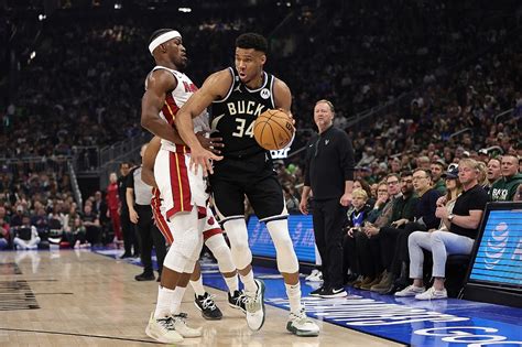 Nba Bucks Giannis Antetokounmpo Heats Jimmy Butler Questionable