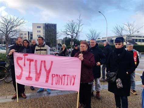 À Lorient Les Profs Des Lycées Pro Mobilisés Contre La Réforme Sport