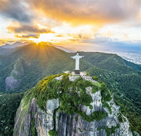 Socha Krista Spasitele Se Ty Nad Brazilsk M M Stem Rio De Janeiro