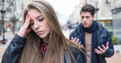 18 Warning Signs Youre Dealing With A Manipulator And How To Respond Hack Spirit