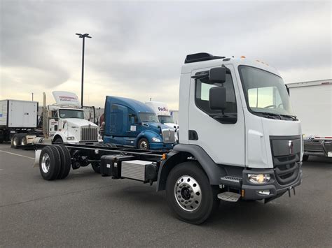 2019 Kenworth K370