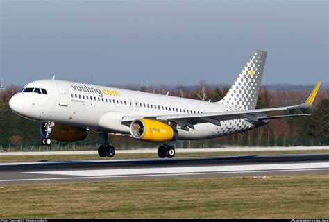 EC MVE Vueling Airbus A320 232 WL Photo By Matteo Lamberts ID