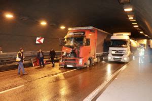 Karadeniz Sahil Yolu Nda Ula M Trafik Kazas Nedeniyle Yakla K Saat