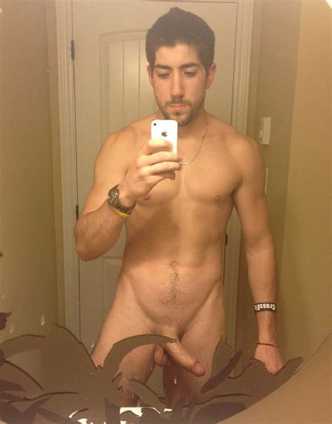 Cute Fit Nude Guy With A Hard Dick Nude Men Post