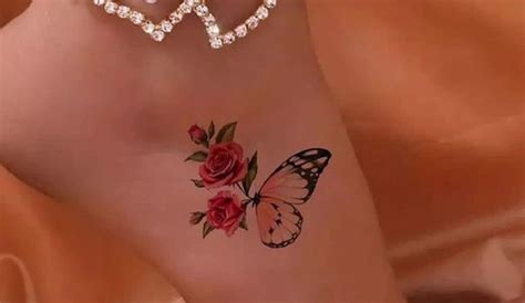 Tatuajes íntimos y delicados para mujeres diseños para resaltar el