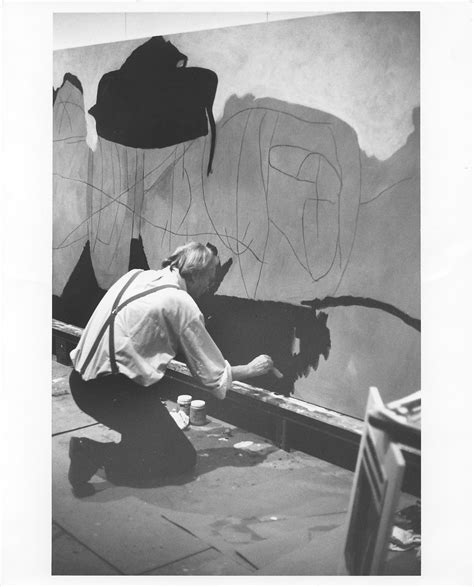 Robert Motherwell At Work In His Studio The Dedalus Foundation