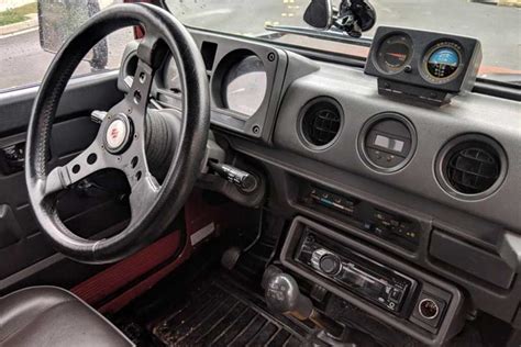 1986 Suzuki Samurai Interior