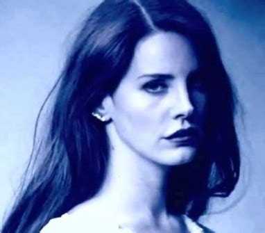 Lana Del Rey Bel Air videoklip Cola a my pussy tastes like Pepsi Cola kezdetű dal