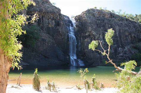 Gunlom Falls Quintessential Outback Waterfall In Kakadu Np