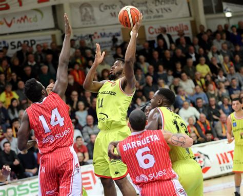 Basket Ball Coupe De France 8e De Finale Saint Vallier Basket